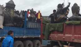 Guru Rinpoche statues arrive at Gebchak Gonpa – July 2016